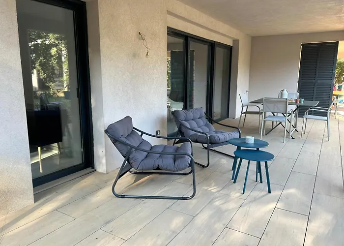 Les Jardins Du Piale Apartment *